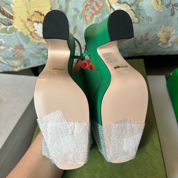 Gucci Nappa Charlotte shamrock leather sling back heels nwt - Picture 3 of 4
